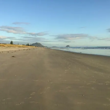 Absolute Beach Mount Maunganui Exterior photo